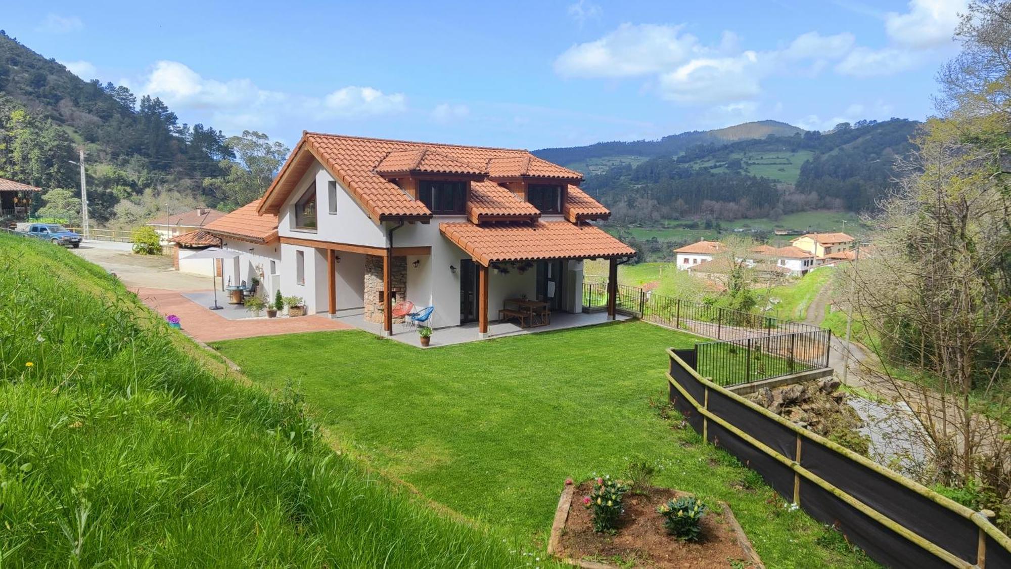 Reguero Gato Turismo Rural Candamin Екстер'єр фото